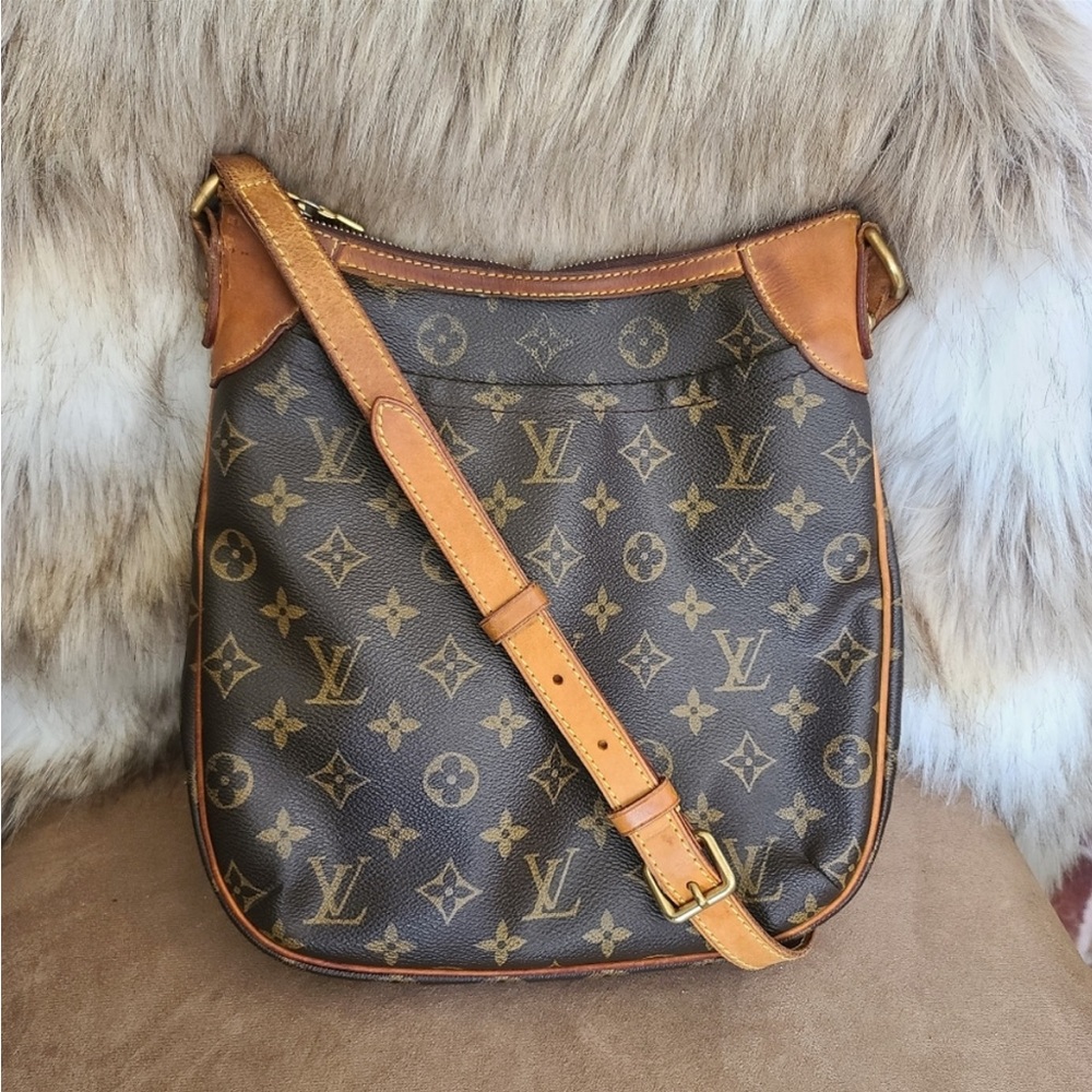 Authentic Louis Vuitton Odeon PM crossbody bag.